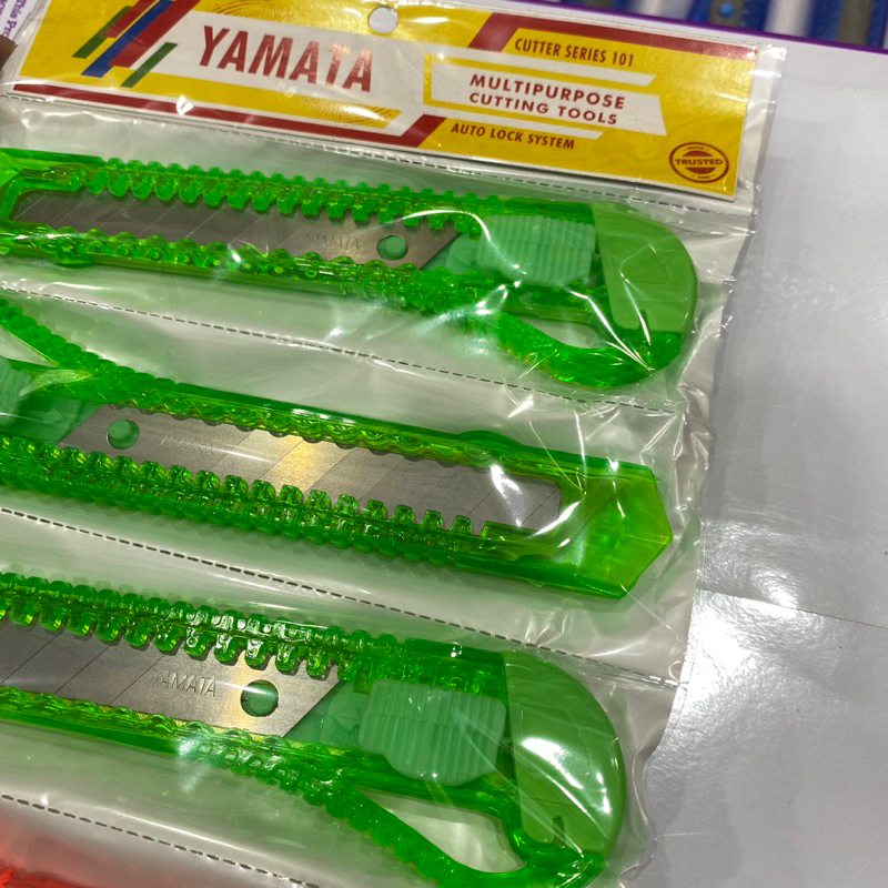 Jual CUTTER PLASTIK BESAR YAMATA / CUTTER PLASTIK RENCENG MURAH (1LUSIN ...