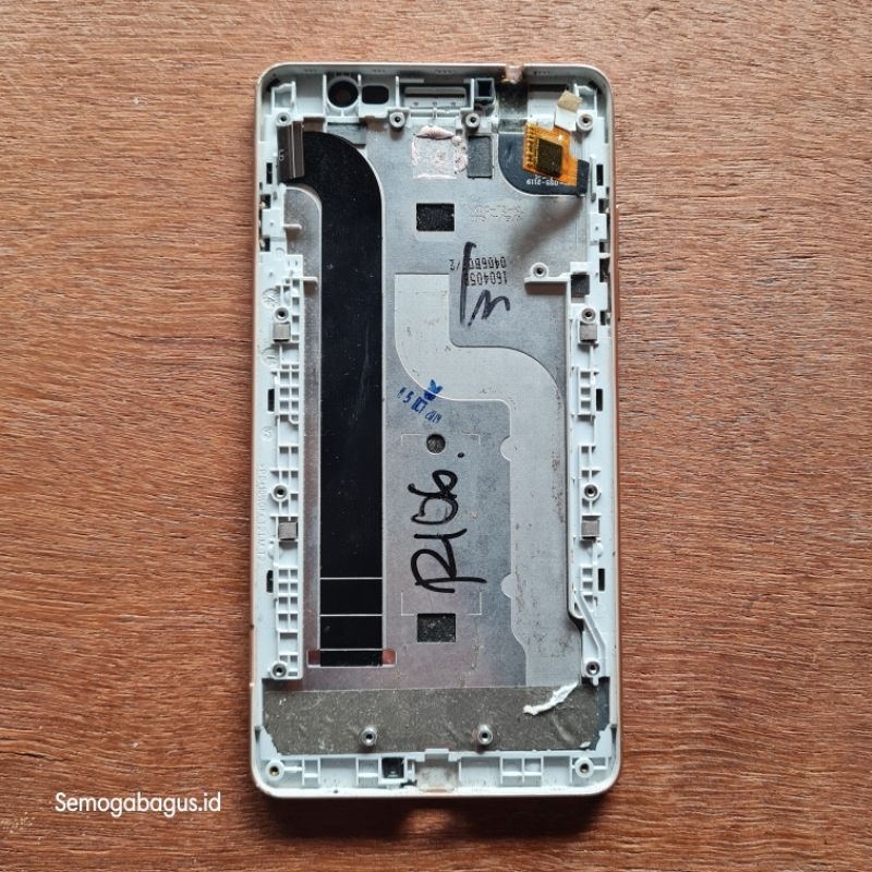Jual Lcd touchscreen Coolpad Shine R106 original copotan | Shopee Indonesia