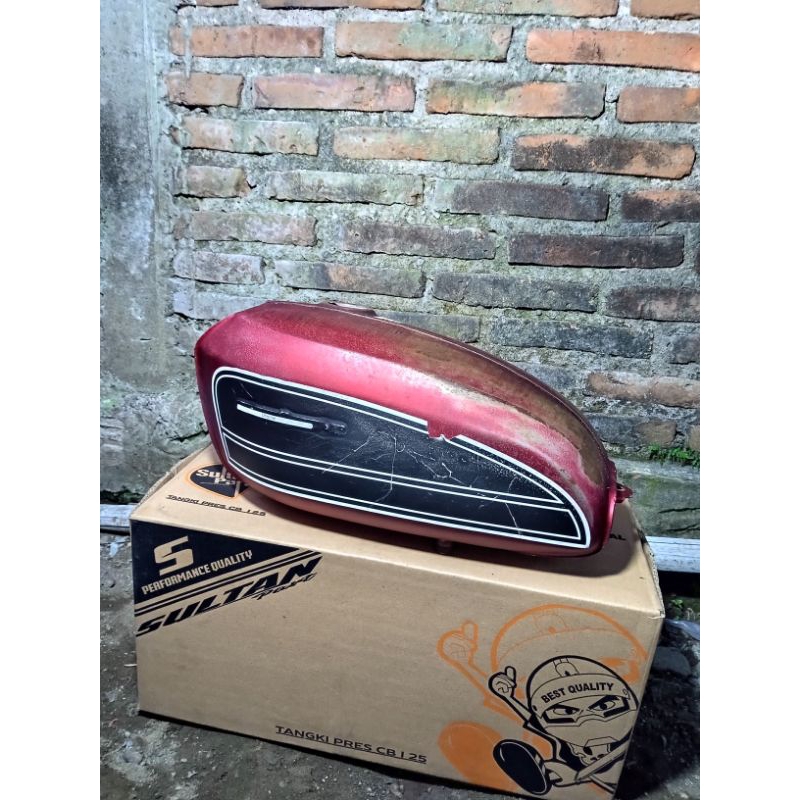 Jual tangki Cb 125 merah pres sultan part mirip original bladusan ...