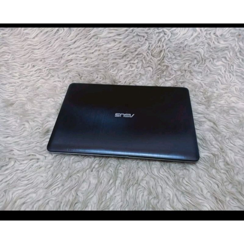 Laptop Asus x540y ram 2gb ssd 256gb AMD E1 7010 siap pake