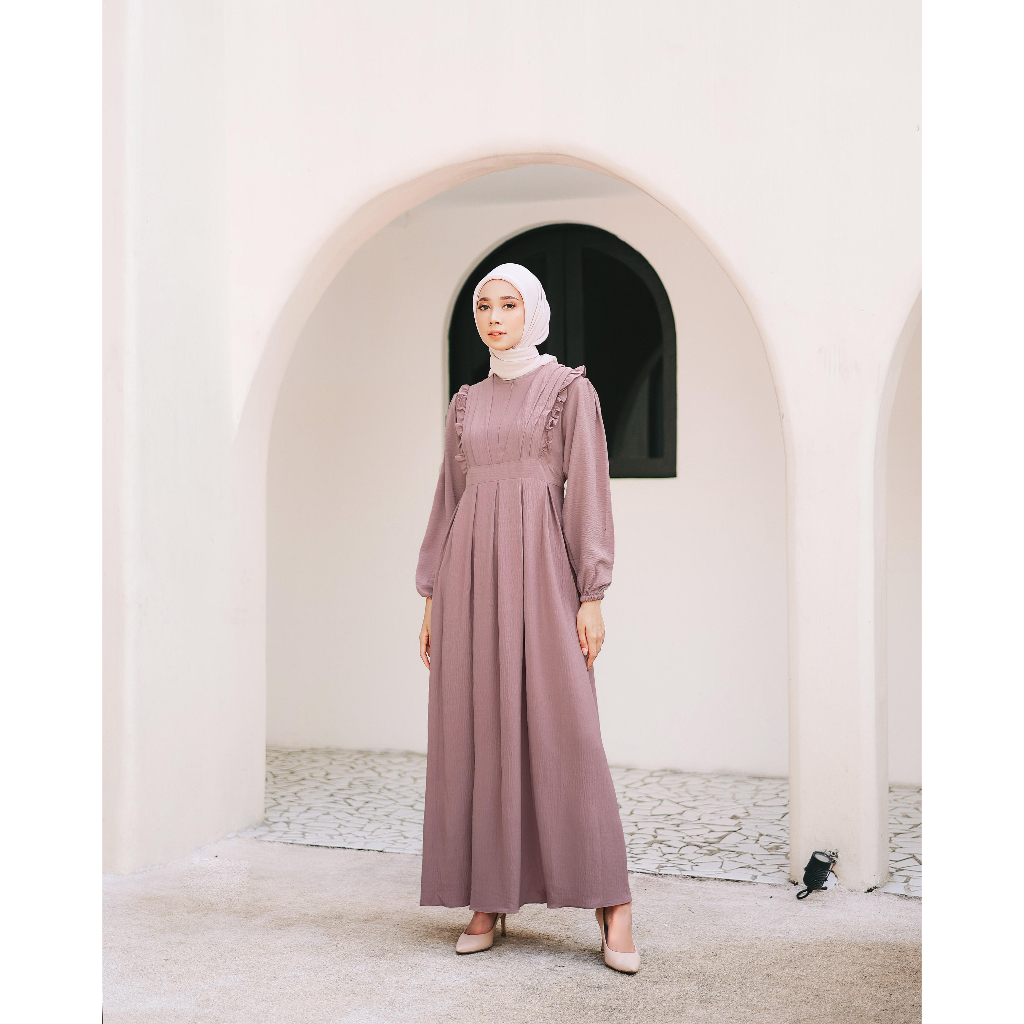 nadira hijab store