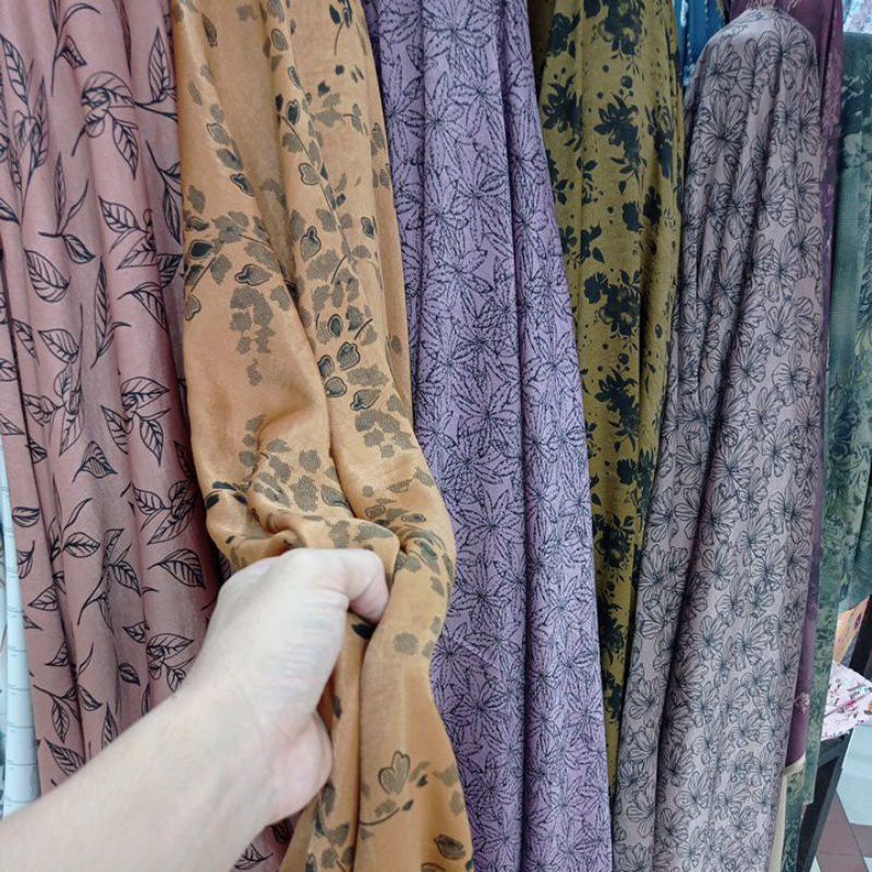 Jual KAIN/BAHAN SILK SANTORINI |CRINGKLE AIRFLOW SILKY HARGA PER 0.5 ...