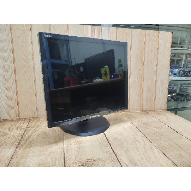Jual MONITOR LENOVO 19INCH | Shopee Indonesia