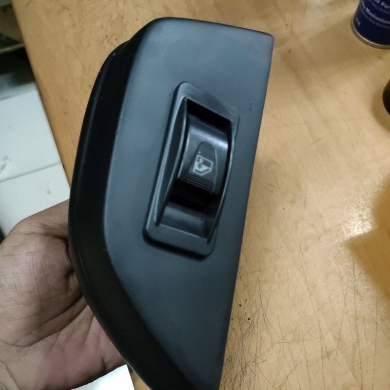 Jual Saklar Power Window Universal Tombol Hanya Untuk Sebelah Kiri Shopee Indonesia