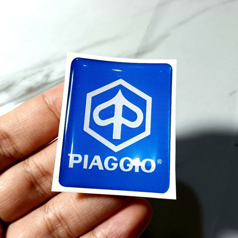 Jual Sticker timbul Emblem Piaggio Hexagonal Biru STIKER MOTOR Dasi ...