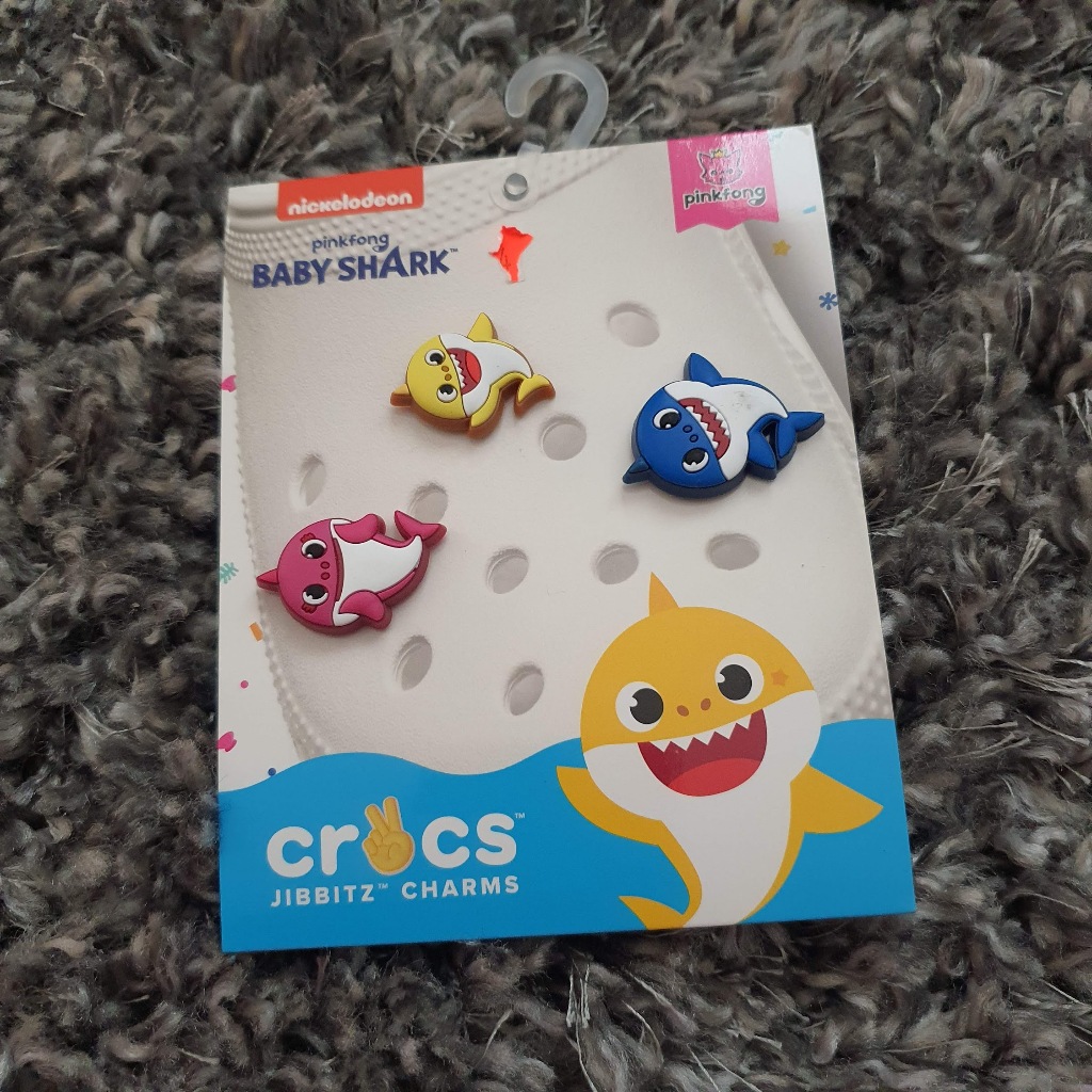 Jual CROCS Jibbitz Baby shark 3 Pack 10008018 Shopee Indonesia