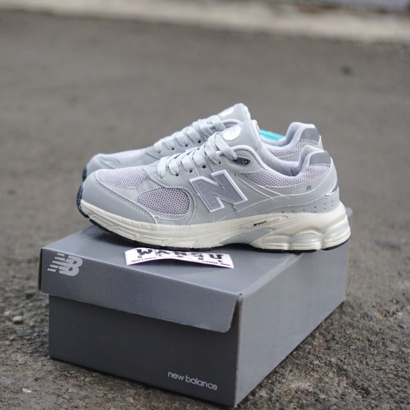 Jual 2002r Light Grey | Shopee Indonesia
