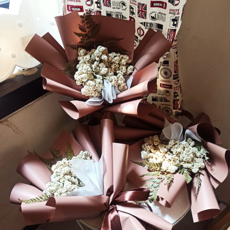 Jual Linea Dried Flower Buket Bunga Kering Wisuda Sempro Gift Isi ...