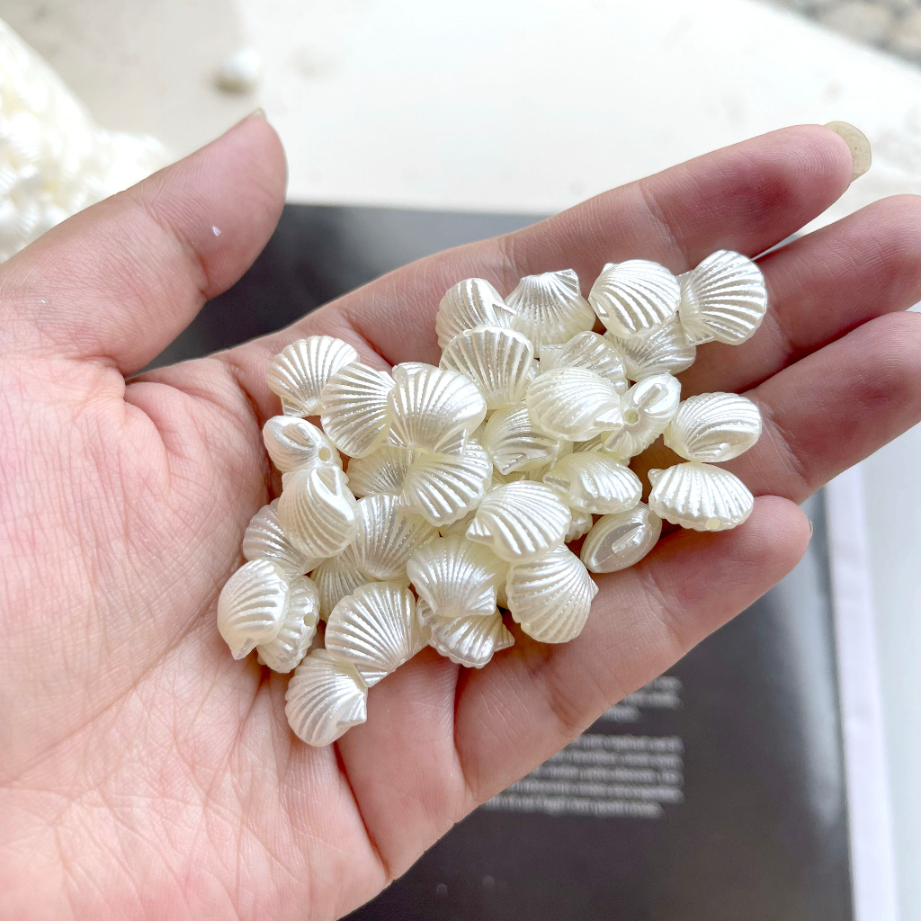 Jual Manik Kerang Shell Akrilik Kilap Putih Mutiara (10pcs) | Shopee ...
