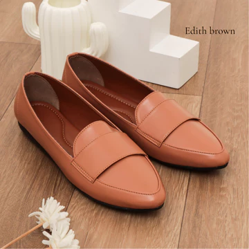 Quince Edith Sepatu Flat Wanita Warna Netral