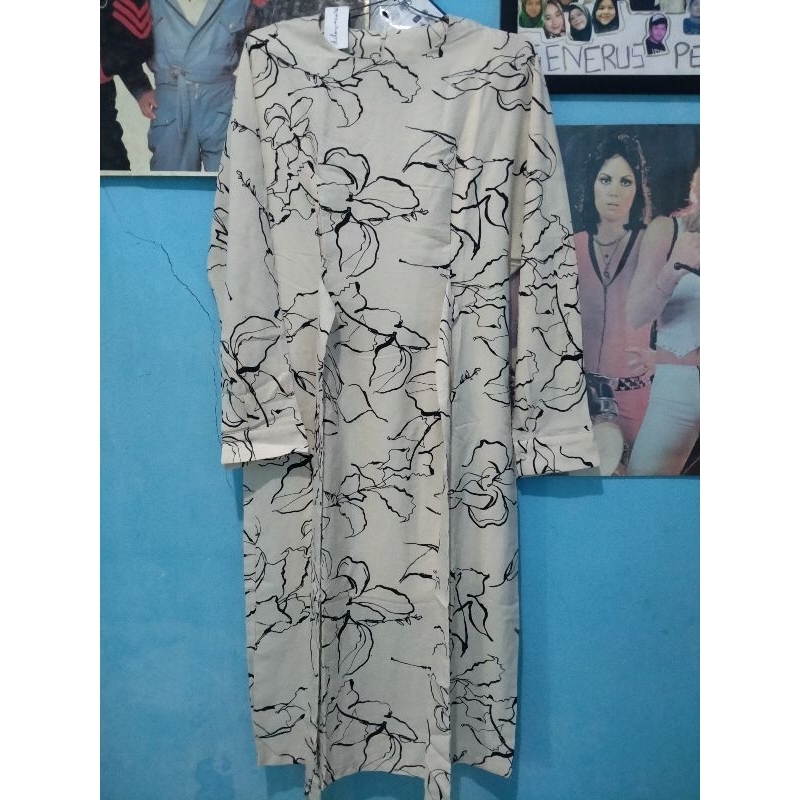 Jual PL LIKE NEW /PRELOVED GAMIS / PRELOVED WANITA /PRELOVED LIKE NEW ...