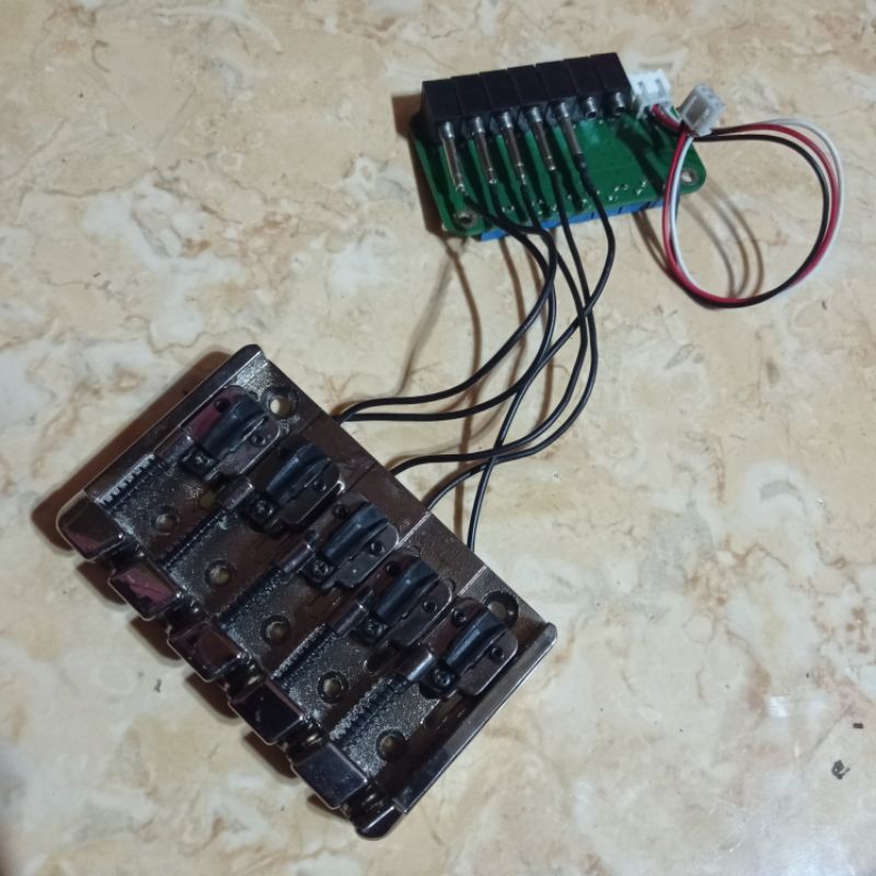 Jual Bridge Bass 4/5 String With Piezo Pickup Set Modul Piezo 9 Volt Shopee Indonesia