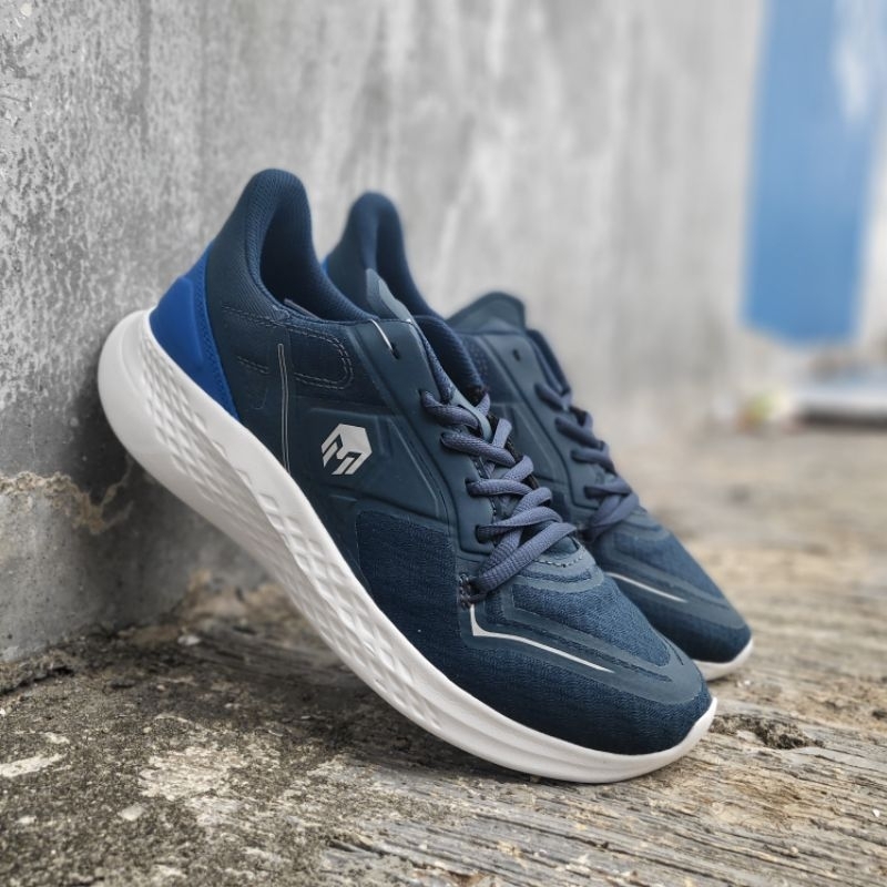Jual SEPATU LARI RUNNING MILLS TREXIMO OMEGA NEW | Shopee Indonesia