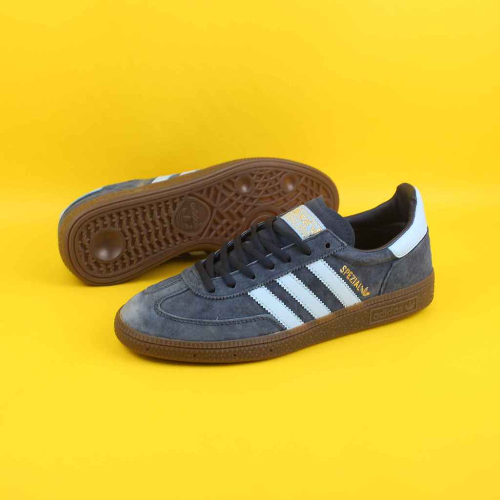 Sepatu adidas 2024 tempo dulu