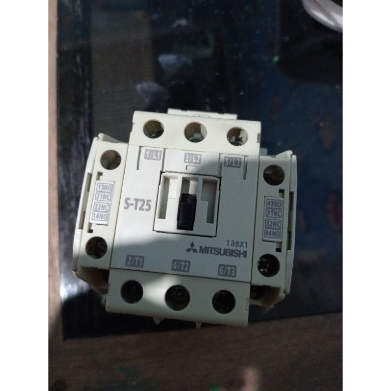 Jual Kontaktor/Contactor Mitsubihi S-T25 ST25 220V | Shopee Indonesia