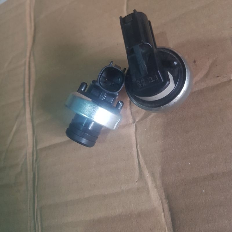 Jual SWITCH SENSOR VACUM BOOSTER REM INNOVA REBORN ORIGINAL | Shopee ...