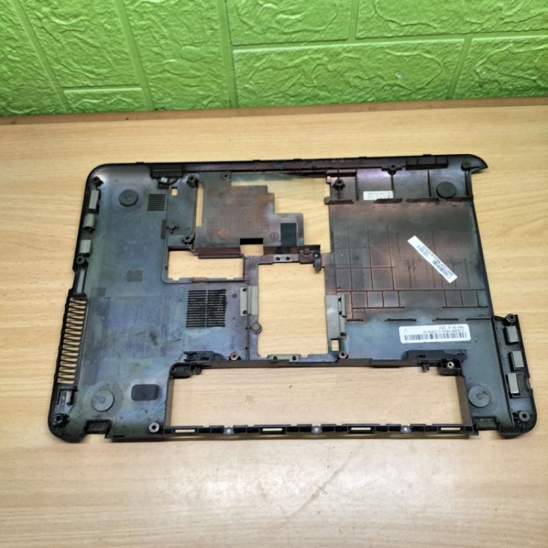 Jual Kesing Case Casing Bottom Bawah Laptop Toshiba Satellite C800 C840 ...