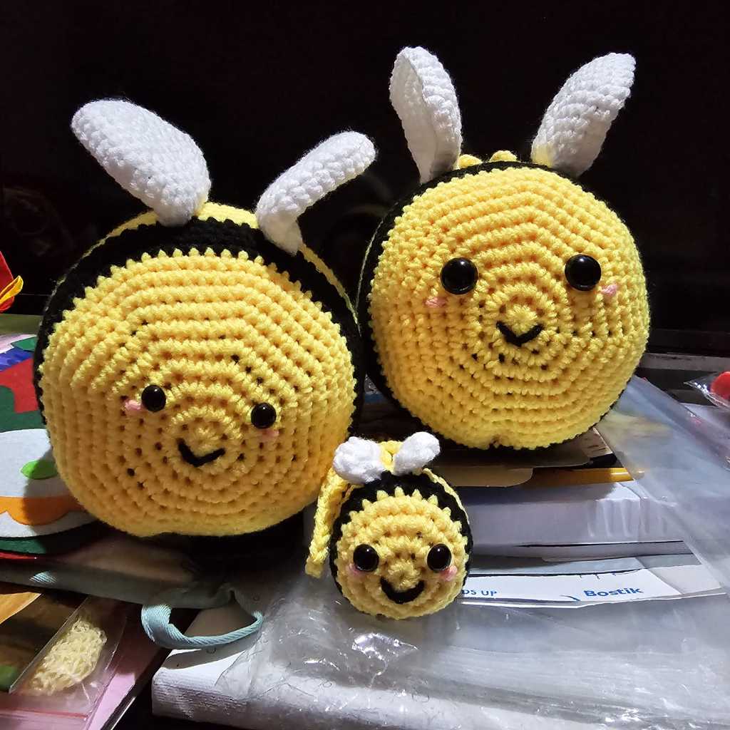 Jual boneka rajut crochet Amigurumi giant bee/lebah | Shopee Indonesia