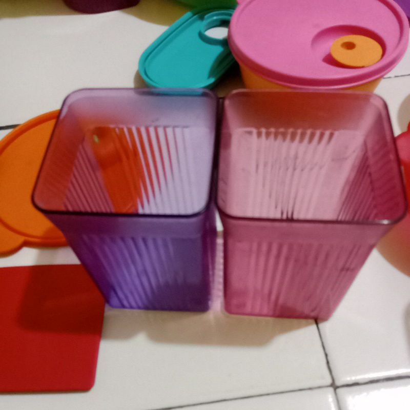 Jual Tupperware Set Pink di Seller Uranus Store - Sutawinangun, Kab.  Cirebon