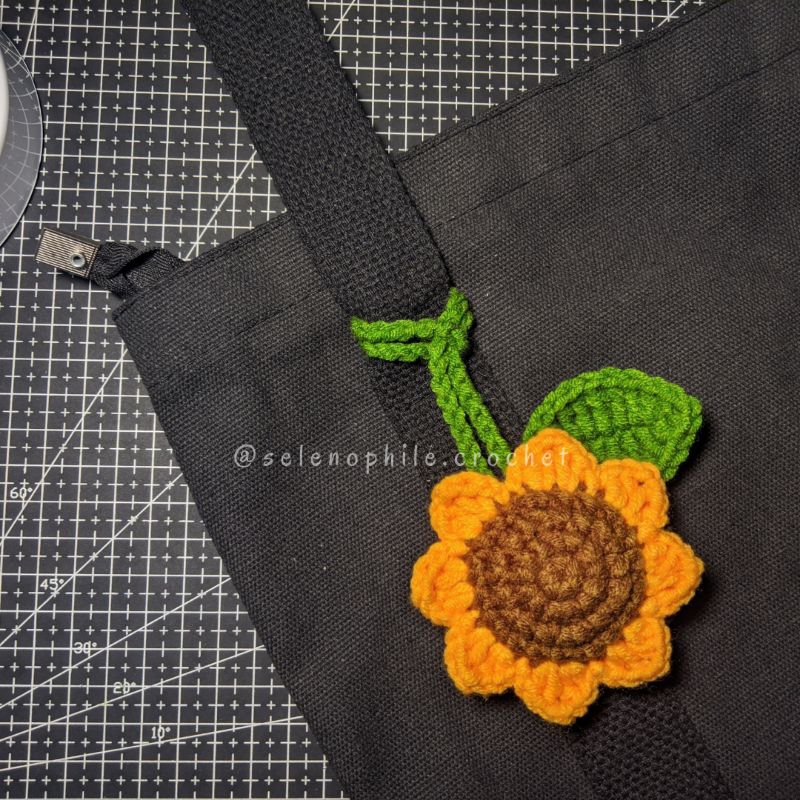 Jual Sunflower Bag Charm Crochet Shopee Indonesia