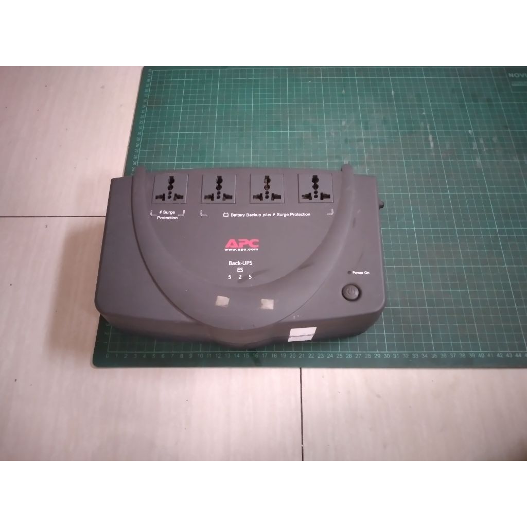 Jual UPS APC Back-Ups ES-525 Inverter DC-AC | Shopee Indonesia