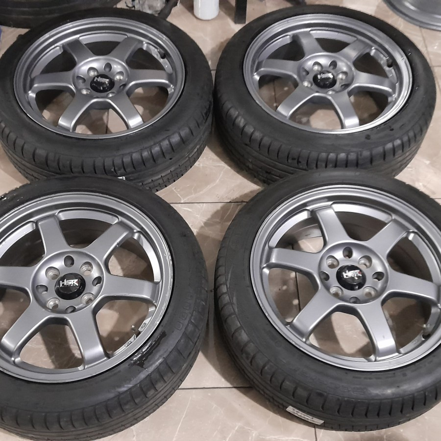 Jual Velg Mobil Bekas Ring 16 Lubang 4 Tokyo Hsr R16x7 8x100 1143 Et42 Ban 195 50 R16 Shopee 9119