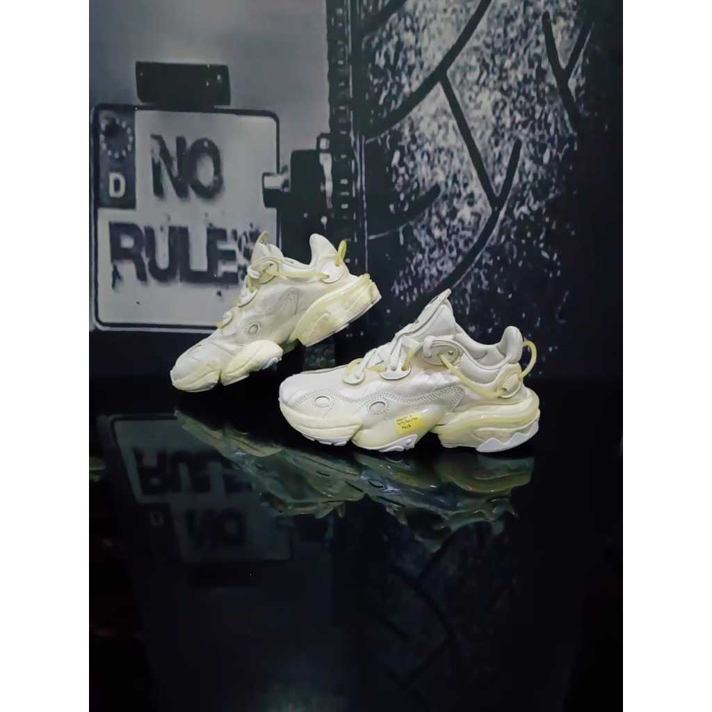 Sepatu Adidas Torsion X size 36 2 3