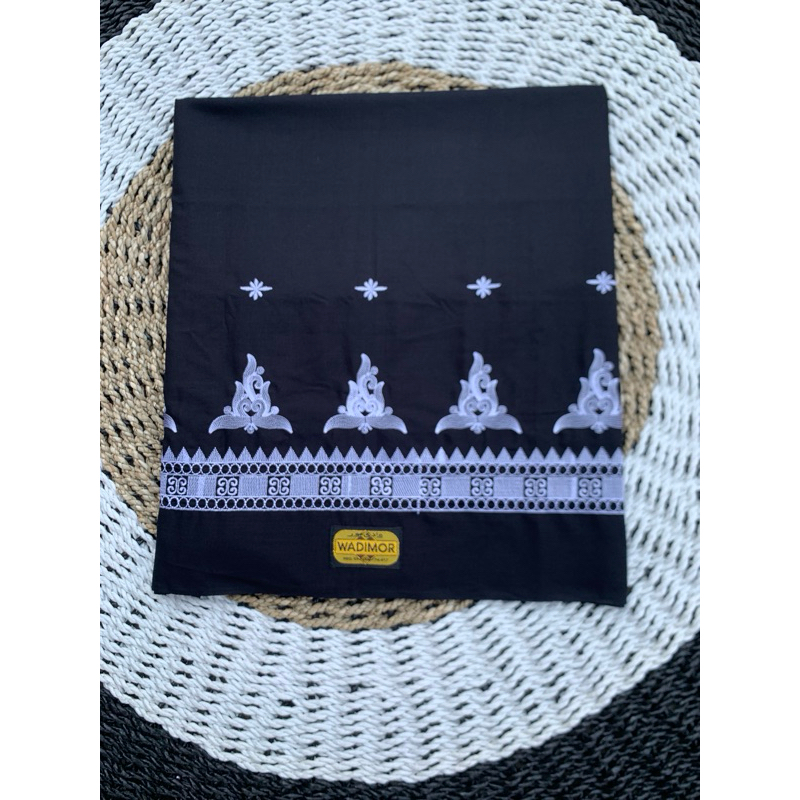 Sarung Wadimor Bordir Motif Aceh