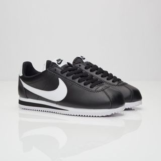 Nike hotsell cortez hitam