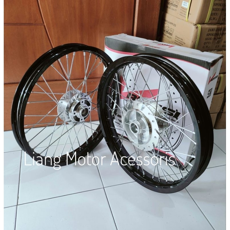 Jual Sepaket Velg VRossi Hitam Glossy Ring 17/18 Tromol Set Jari2 ...