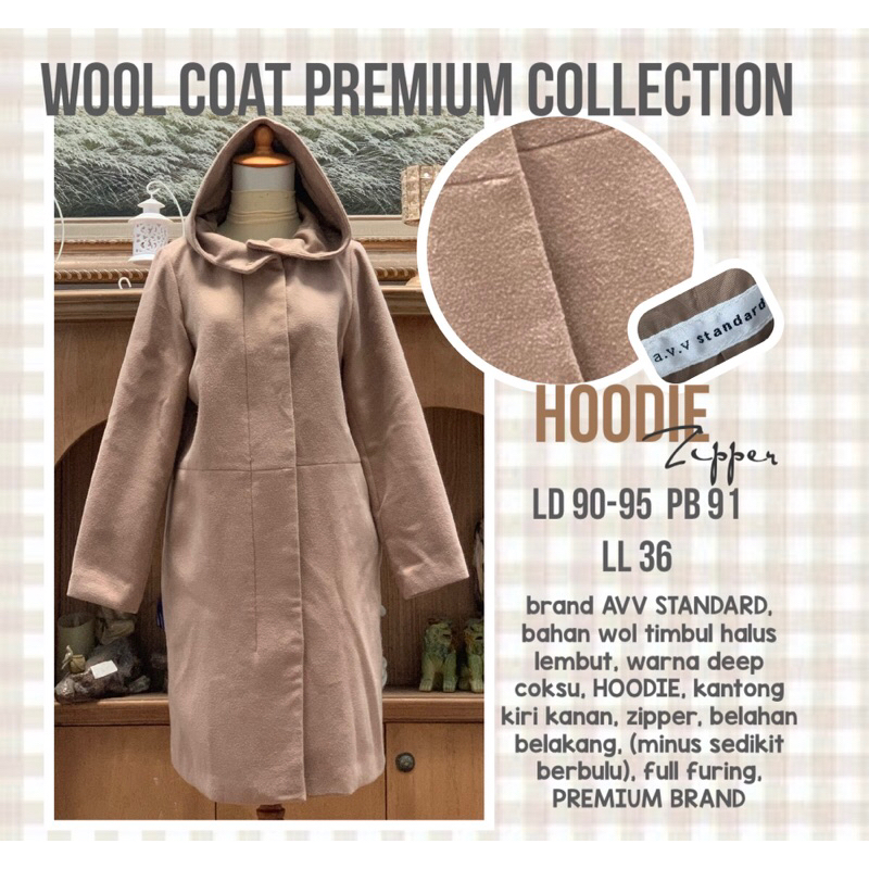 Hooded wool jacket