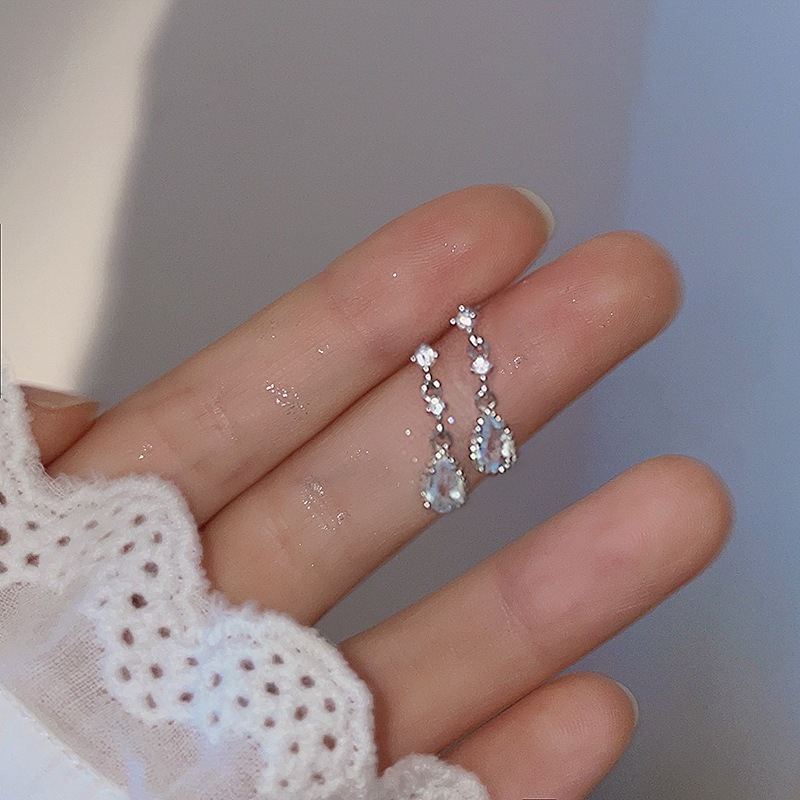 Princess Tears Earrings-Crystal main image 1