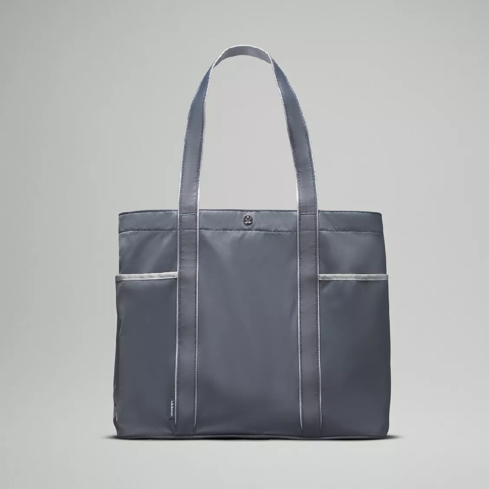 Lululemon innacurte Now and Always Tote