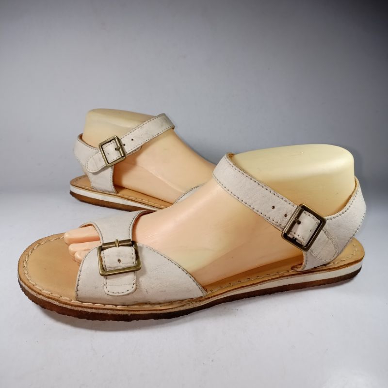 Clarks originals jesus on sale sandals