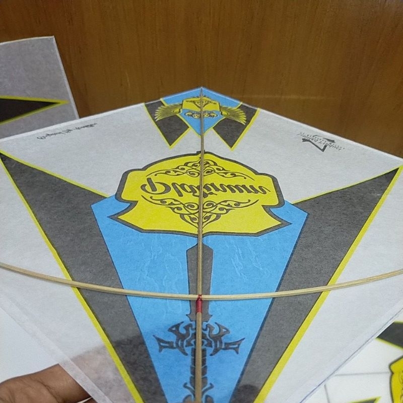 Jual layangan Sukhoi apus premium 3warna | Shopee Indonesia