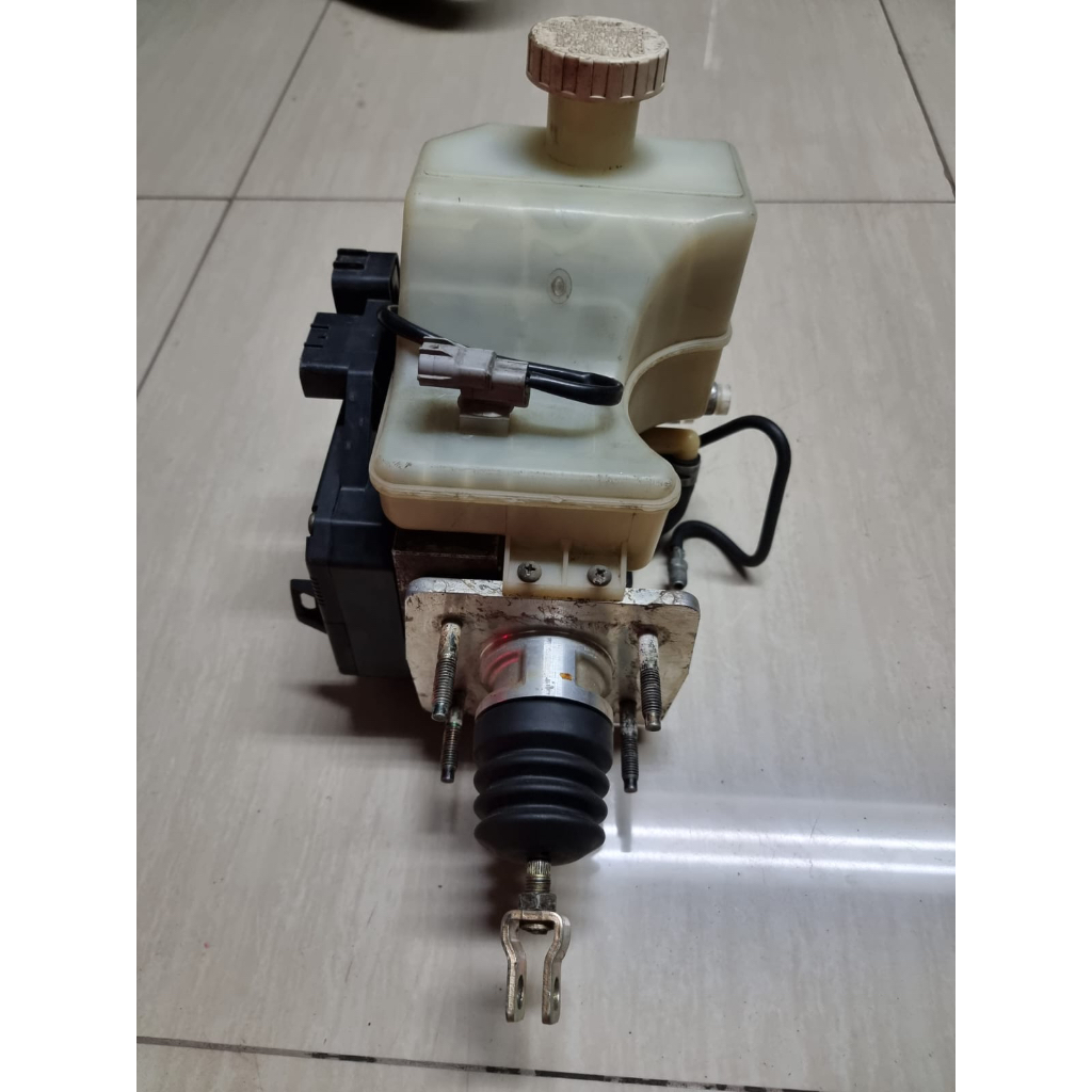 Jual Mitsubishi Pajero Diesel Pump Brake Pompa Rem ABS Motor Booster