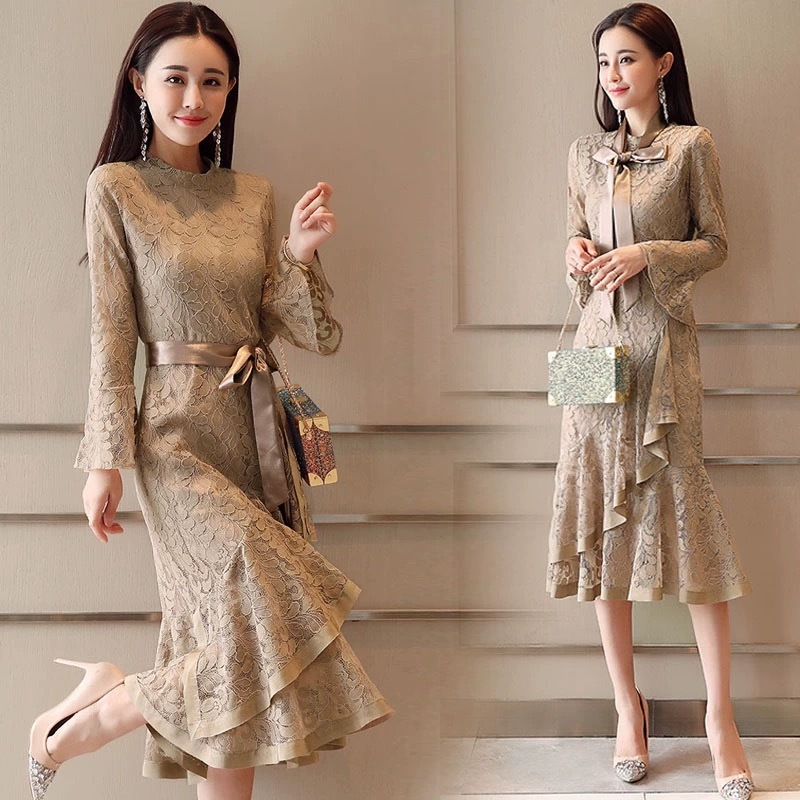 Jual Gaun Renda Lengan Panjang, Model Slim Fit Baru, Dan Rok Buntut ...