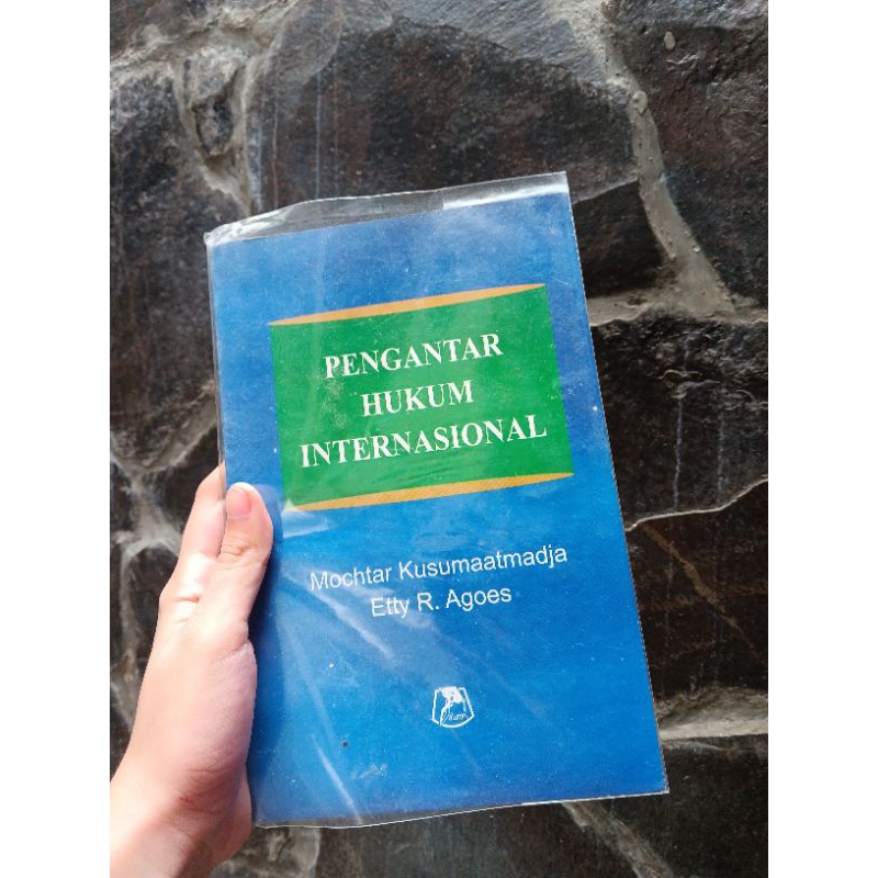 Jual Buku Pengantar Hukum Internasional | Shopee Indonesia