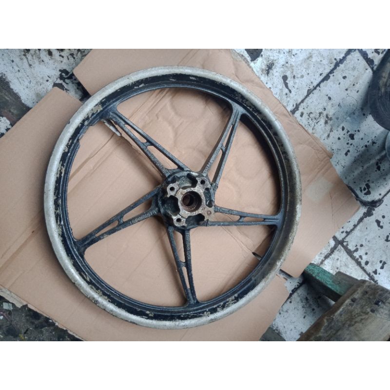 Jual pelek depan motor Jupiter MX bekas copotan motor asli original
