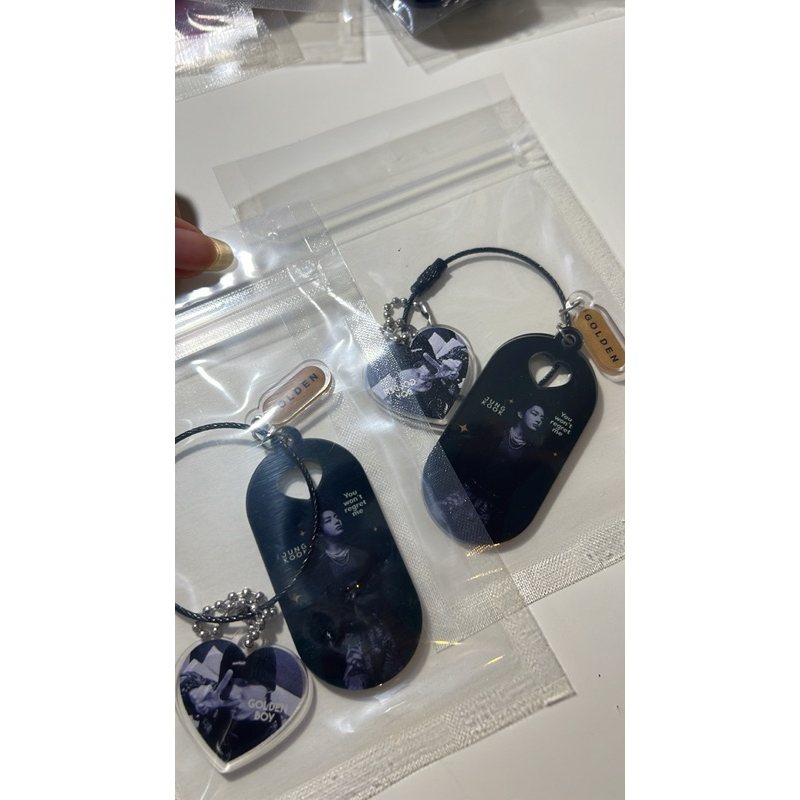 Jual BOOKED‼️ mix keychain | Shopee Indonesia