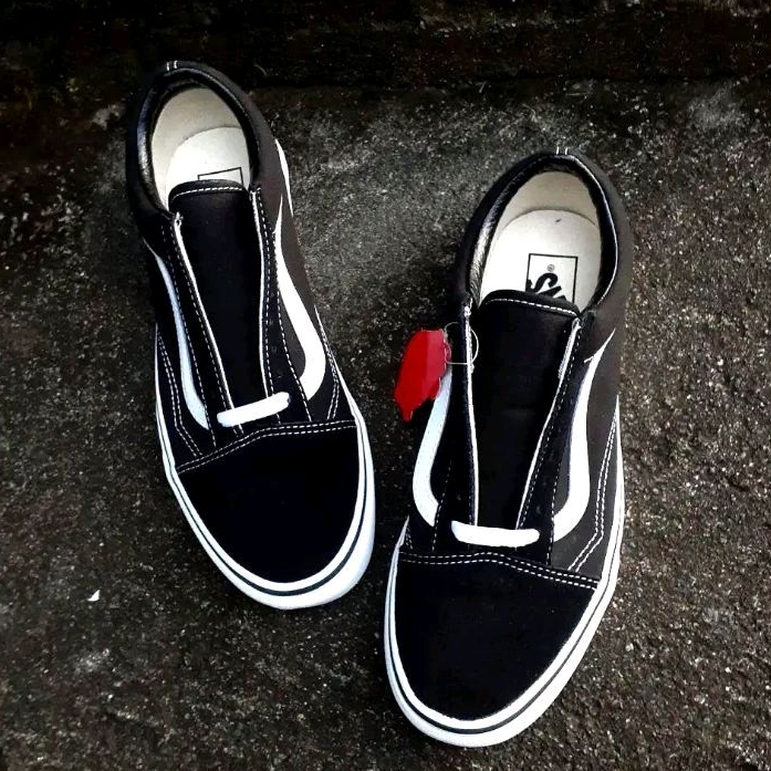 Jual Vans Old Skool Classic Black White Original Resmi Pt Navya Retail