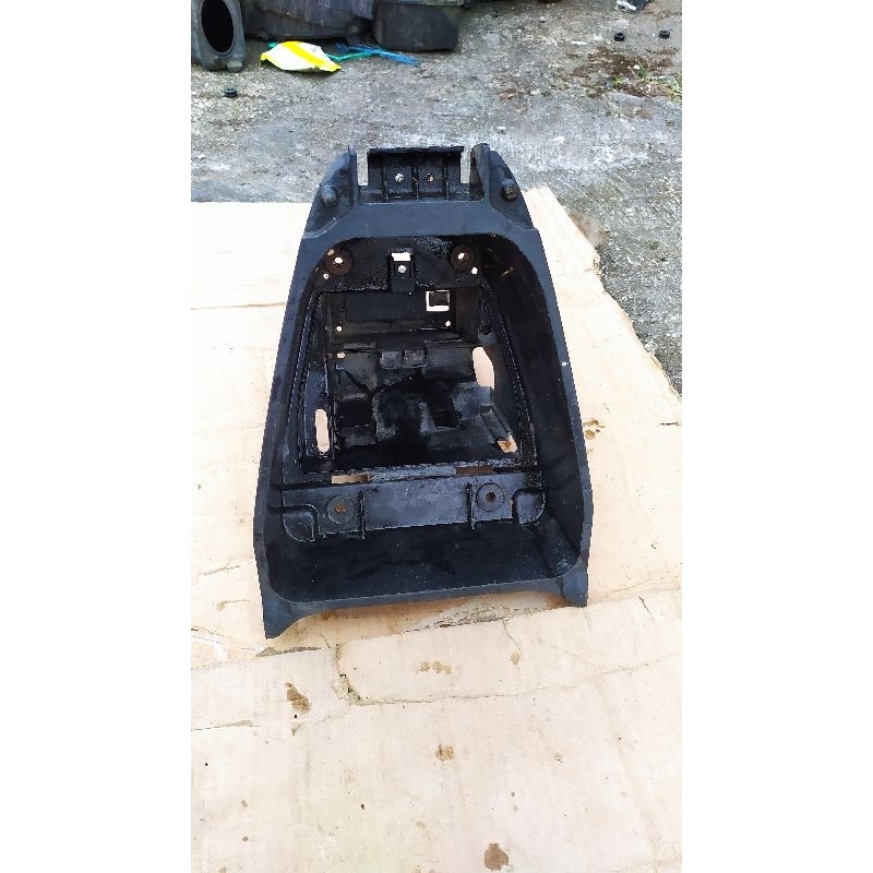 Jual bok bagasi tempat aki Yamaha Vega ZR bekas originl | Shopee Indonesia