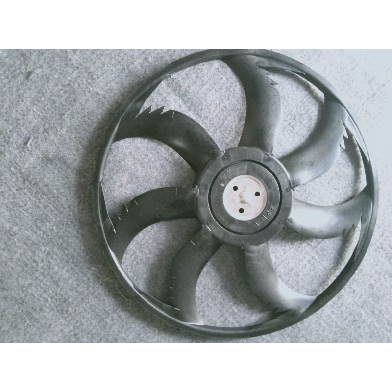 Jual Kipas Fan Kipas Radiator Innova Zenix New Camry Hybrid ORIGINAL ...