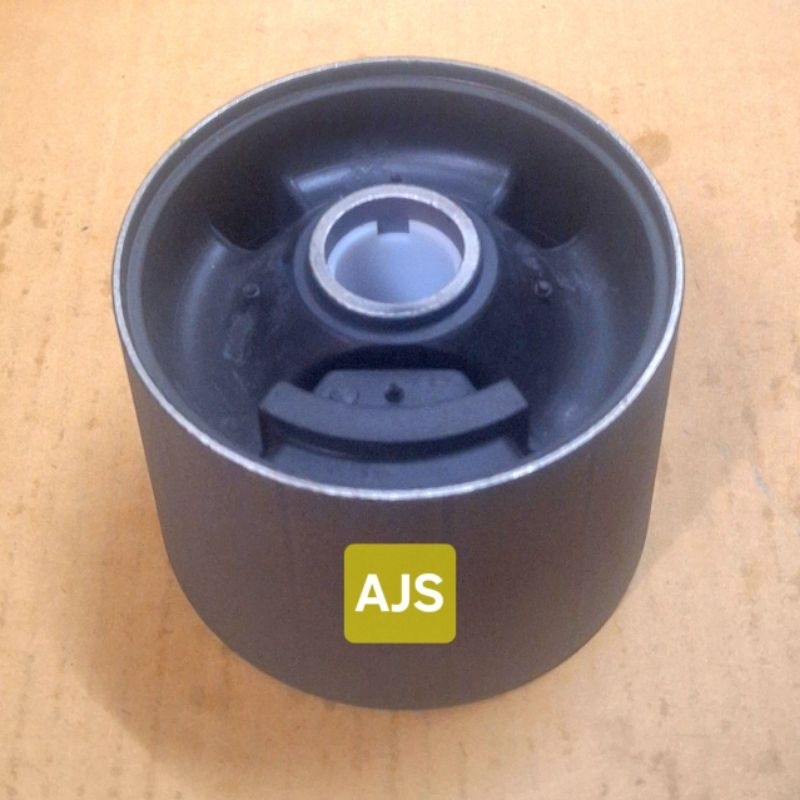 Jual Bushing Cabin Depan HINO LOHAN 52406-1560 | Shopee Indonesia