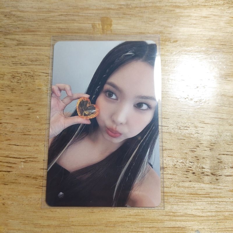 Jual Photocard Healing Bird Nayeon Twice Official | Shopee Indonesia