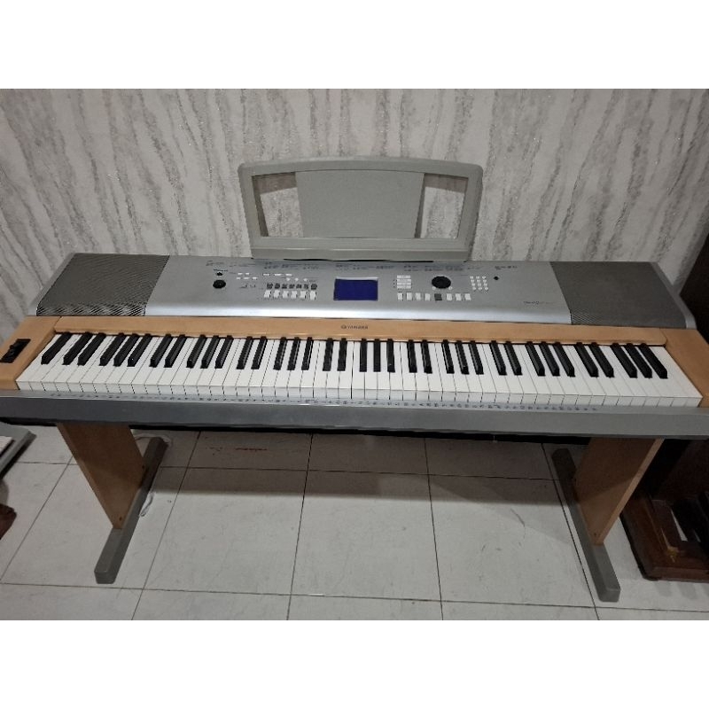 Yamaha P121 B Alimentatore Leggio E Pedale Inclusi Pianoforte Digitale  Ex Demo