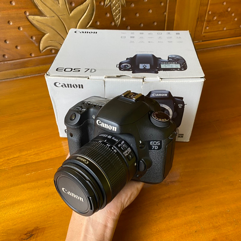 Jual Canon Eos 7D Kit 18-55mm Mulus Sc Minim [Murah] | Shopee Indonesia