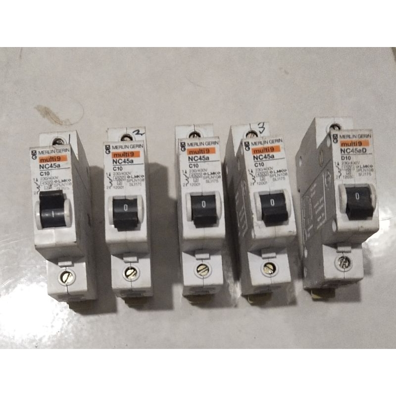 Jual MCB MERLIN GERIN NC45a C32 C10 C16 C6 C 20 second copotan panel ...