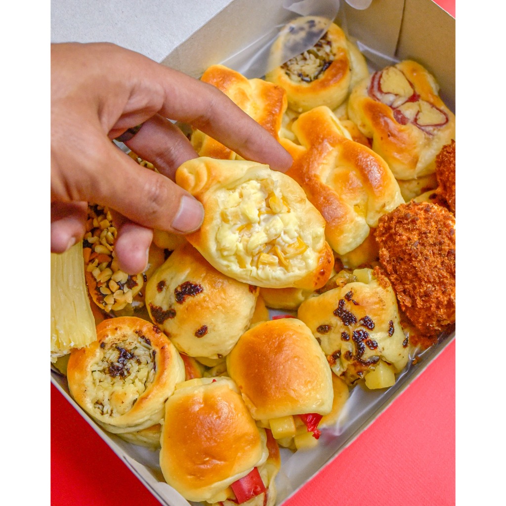 Jual PAKETAN KHUSUS ROTI UNYIL PELNI BAKERY KHAS TANGERANG | Shopee ...