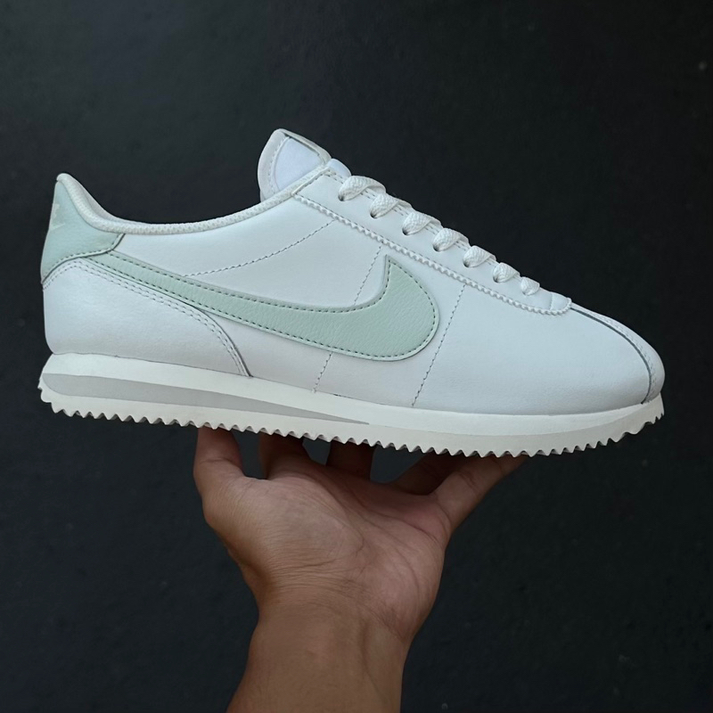 Nike cortez mint online